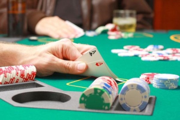 Guvernul nu mai impozitează veniturile din jocuri de noroc